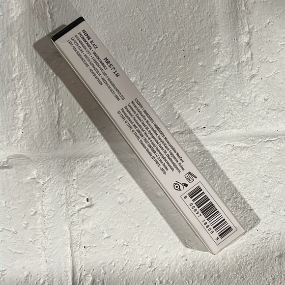 NYX Professional Makeup Fill & Fluff Eyebrow Pencil Pomade - Picture 5 of 7